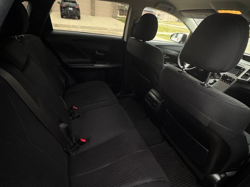 Used 2013 Toyota Venza LE AWD/4WD image 1
