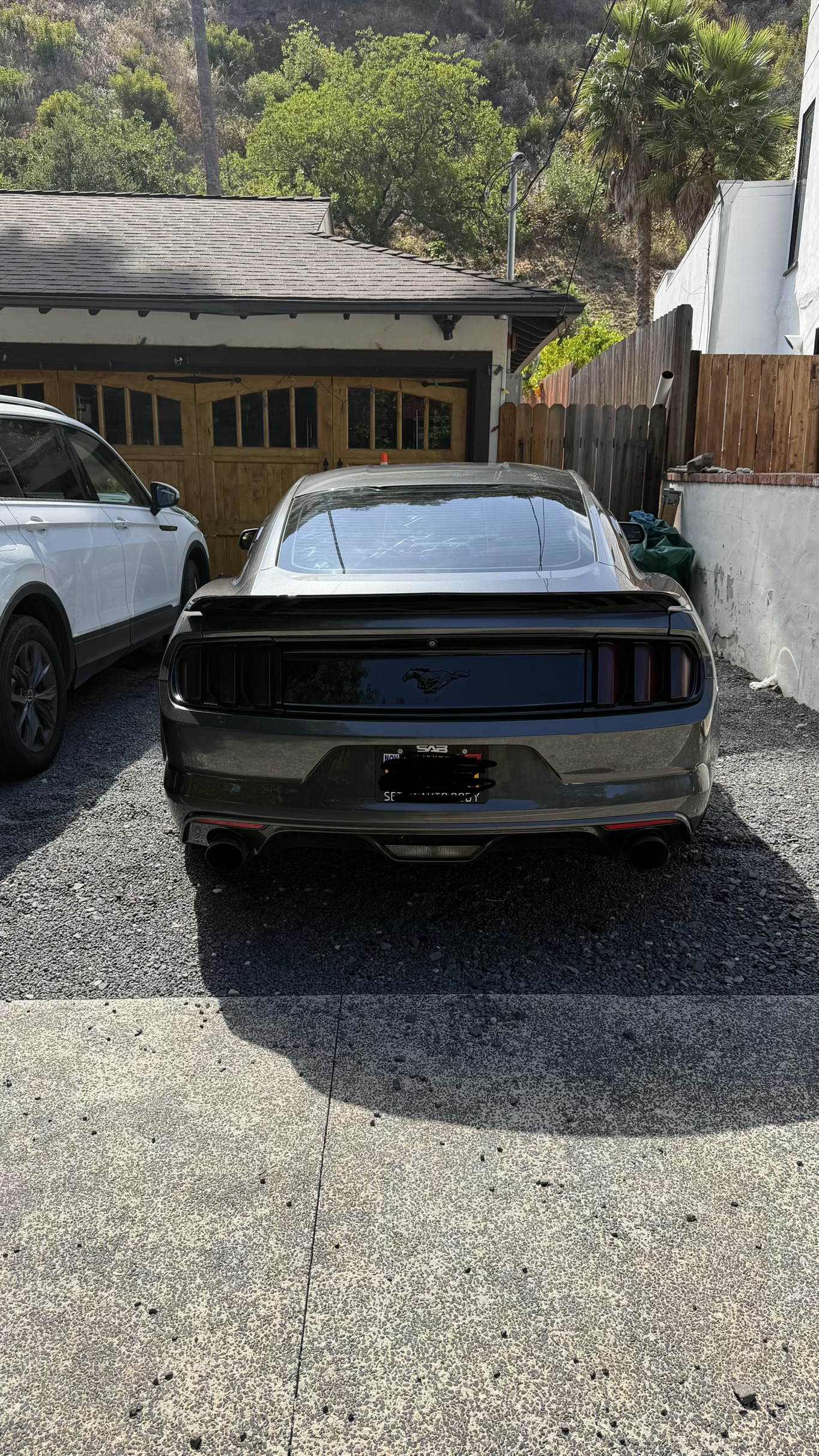 Used 2015 Ford Mustang Coupe RWD image 5