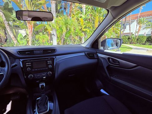 Used 2018 Nissan Rogue Sport S w/ S Appearance Package image 18