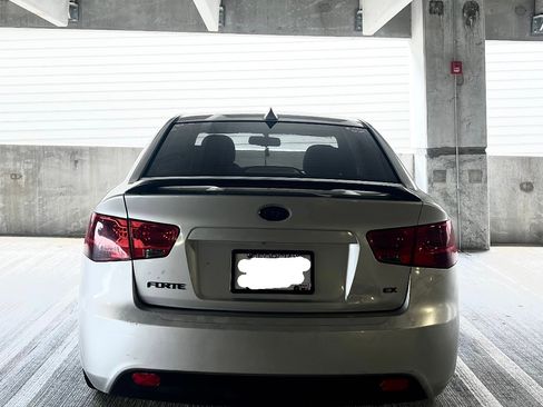 Used 2012 Kia Forte EX FWD image 6