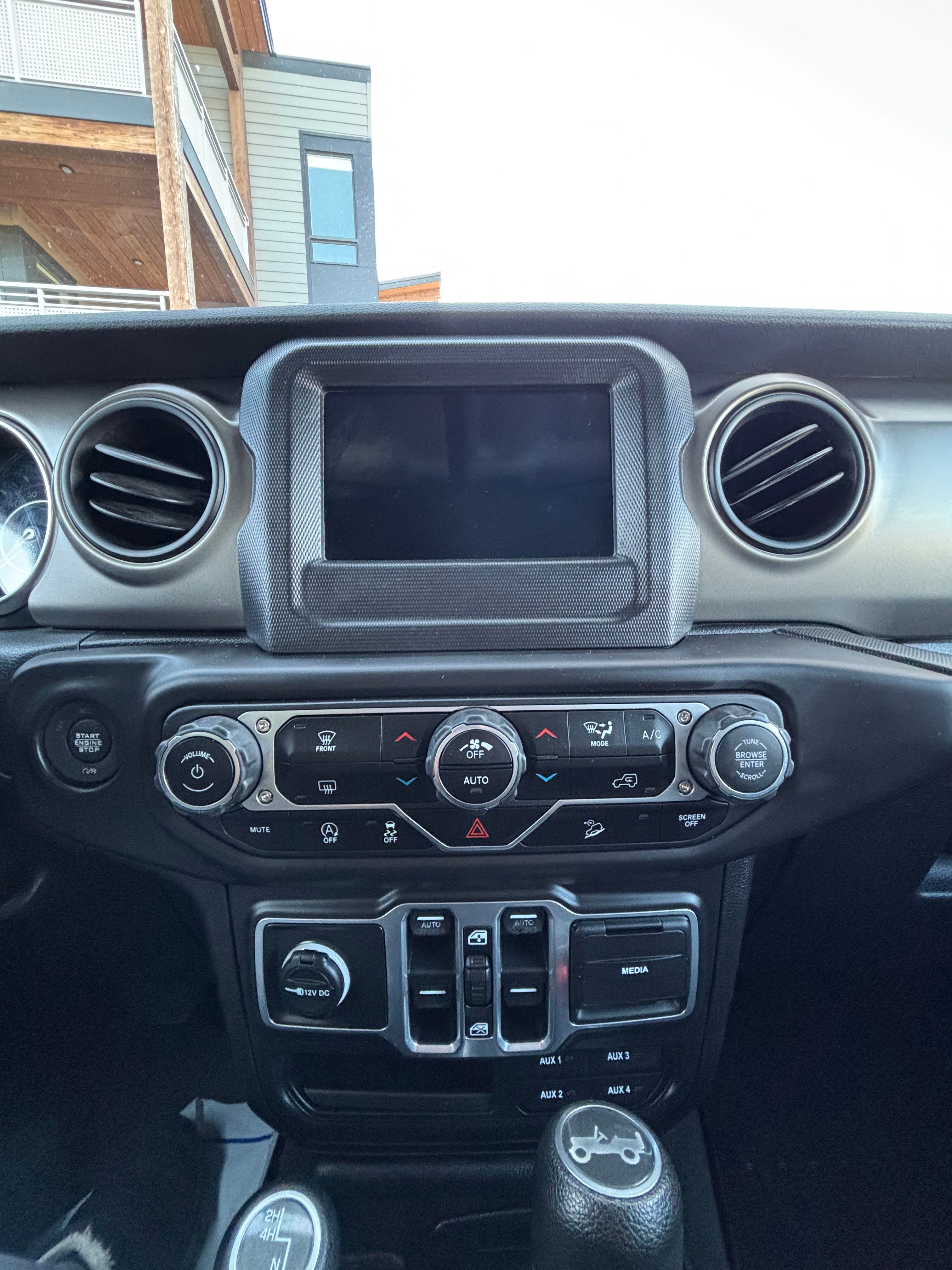 Used 2018 Jeep Wrangler Unlimited Sport S AWD/4WD image 8