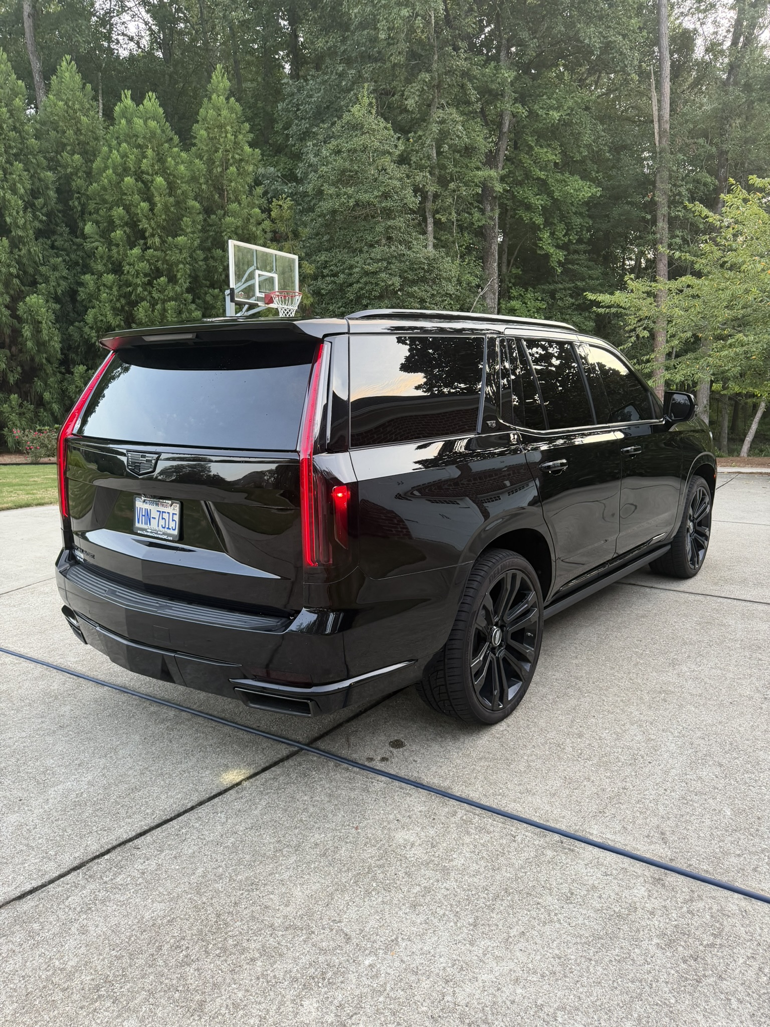 Used 2021 Cadillac Escalade Sport Platinum RWD image 11