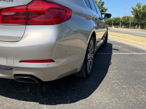 Used 2019 BMW 540i w/ Premium Package RWD image 9