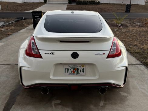 Used 2015 Nissan 370Z NISMO image 5
