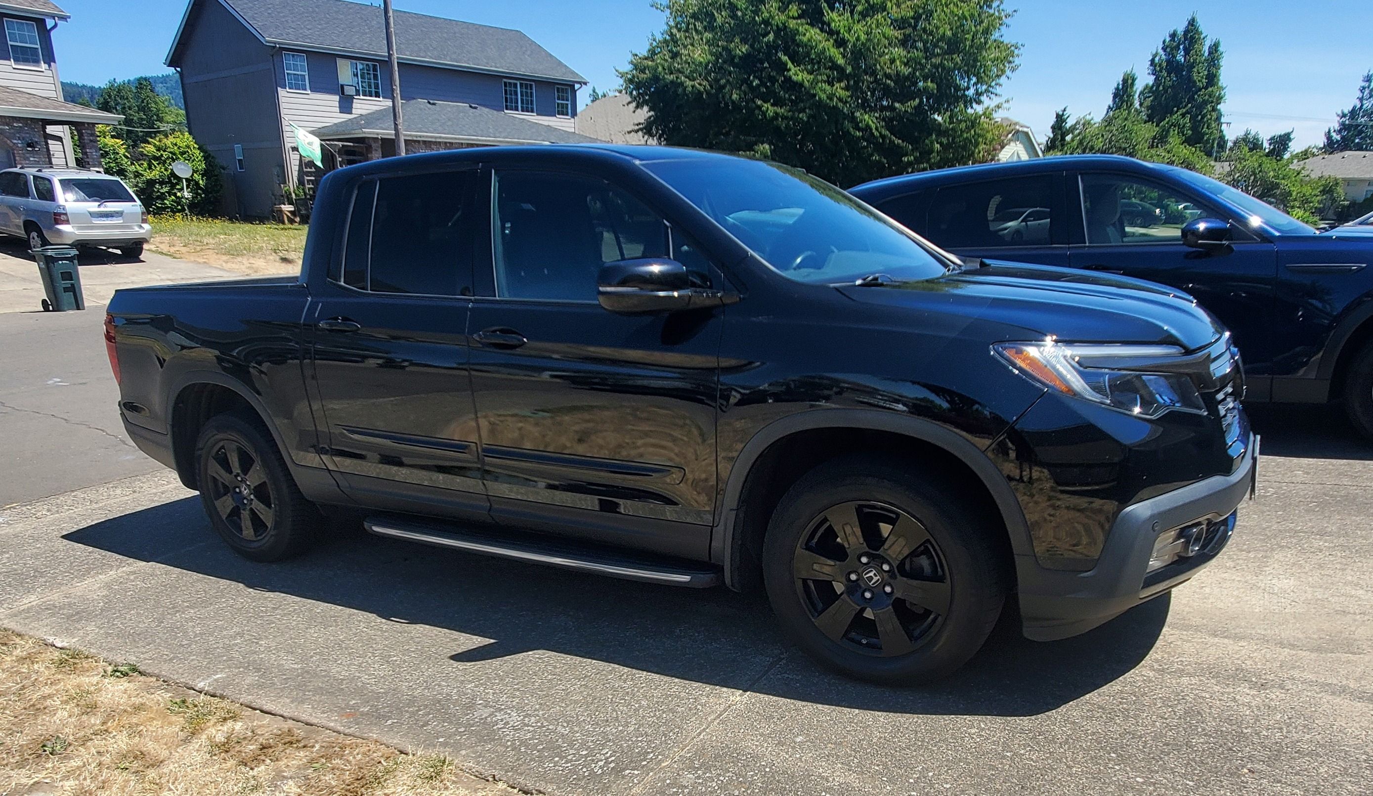 Used 2017 Honda Ridgeline Black Edition image 4