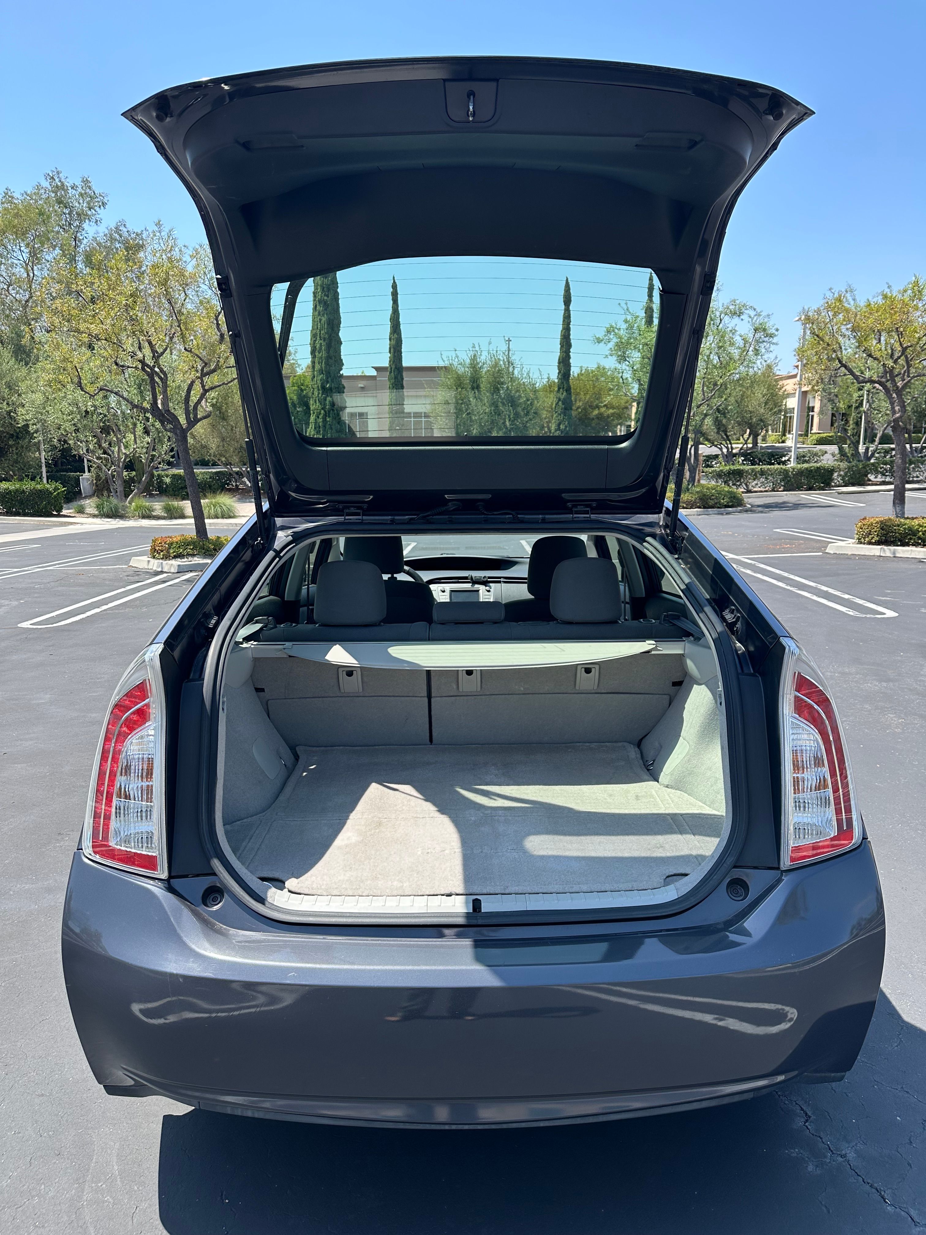 Used 2012 Toyota Prius Three FWD image 10