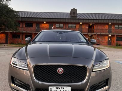 Used 2017 Jaguar XF Premium