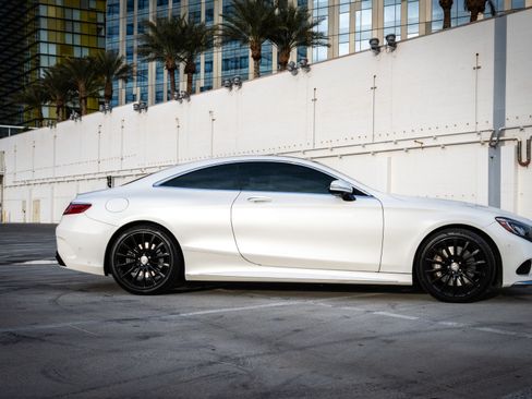 Used 2016 Mercedes-Benz S 550 4MATIC Coupe image 4