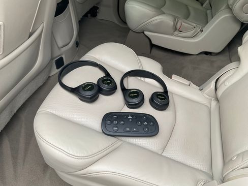 Used 2017 Cadillac Escalade Premium Luxury image 13