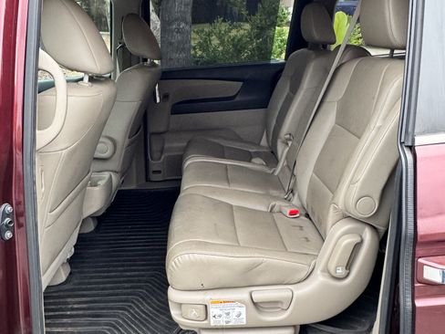 Used 2016 Honda Odyssey EX-L image 9
