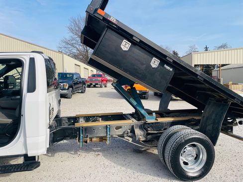 Used 2022 Ford F350 XL w/ Power Equipment Group image 2