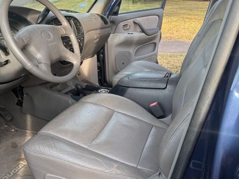 Used 2002 Toyota Sequoia SR5 image 6