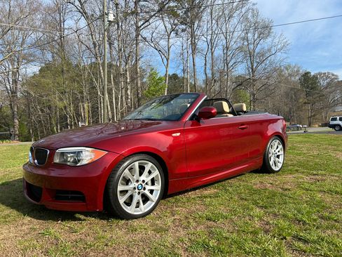 Used 2012 BMW 135i Convertible image 8