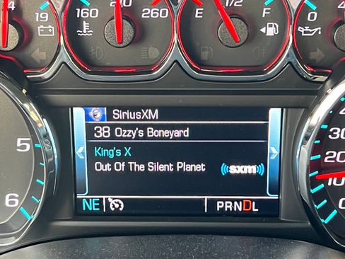 Used 2018 Chevrolet Silverado 1500 LT w/ Texas Edition image 11