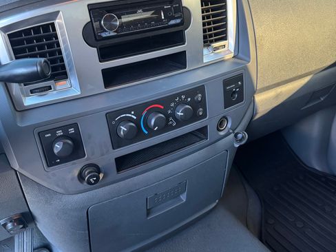 Used 2007 Dodge Ram 1500 Truck SLT w/ Trailer Tow Group image 17