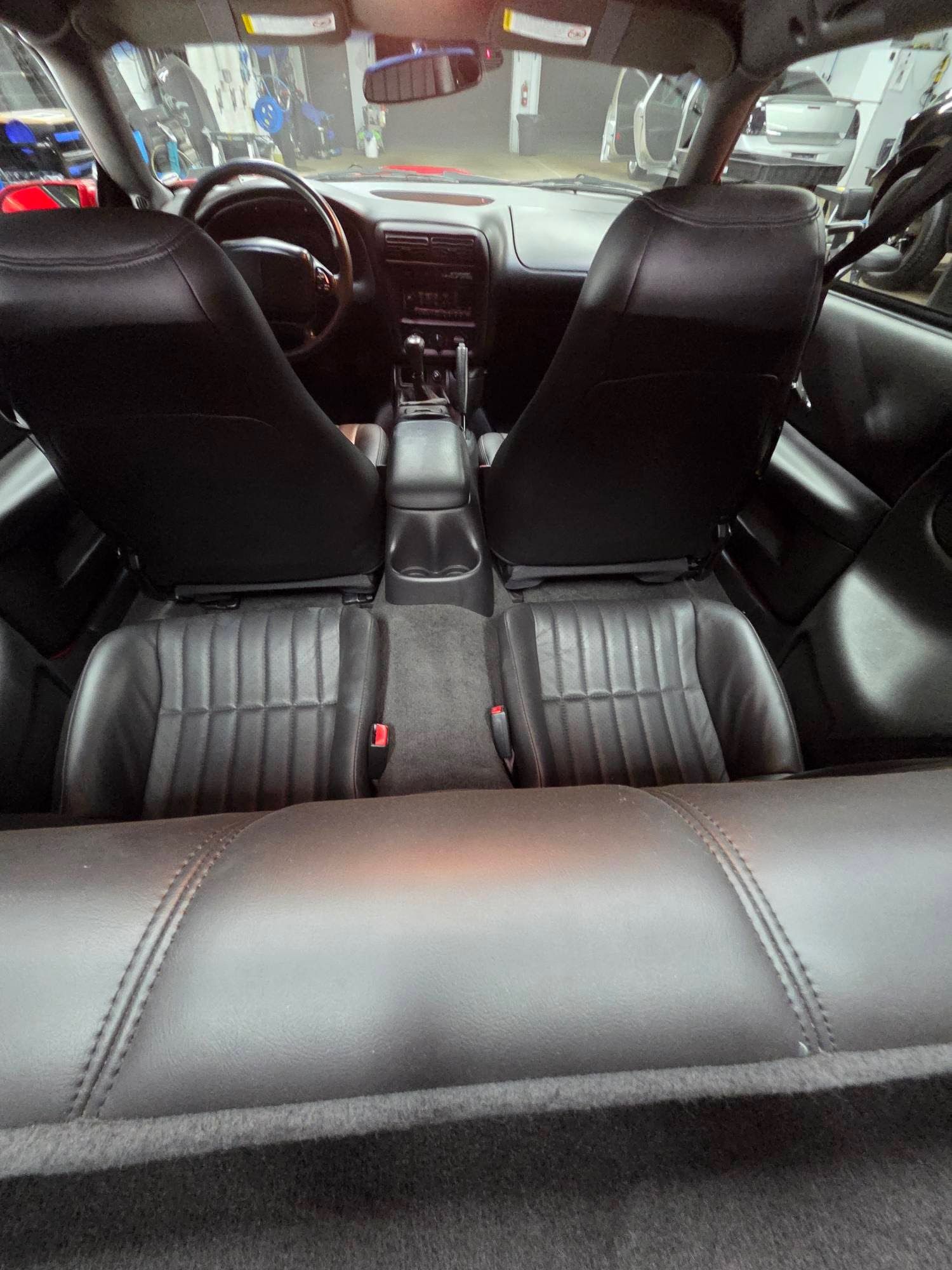 Used 2002 Chevrolet Camaro Z28 w/ SS Performance/Appearance Pkg RWD image 10