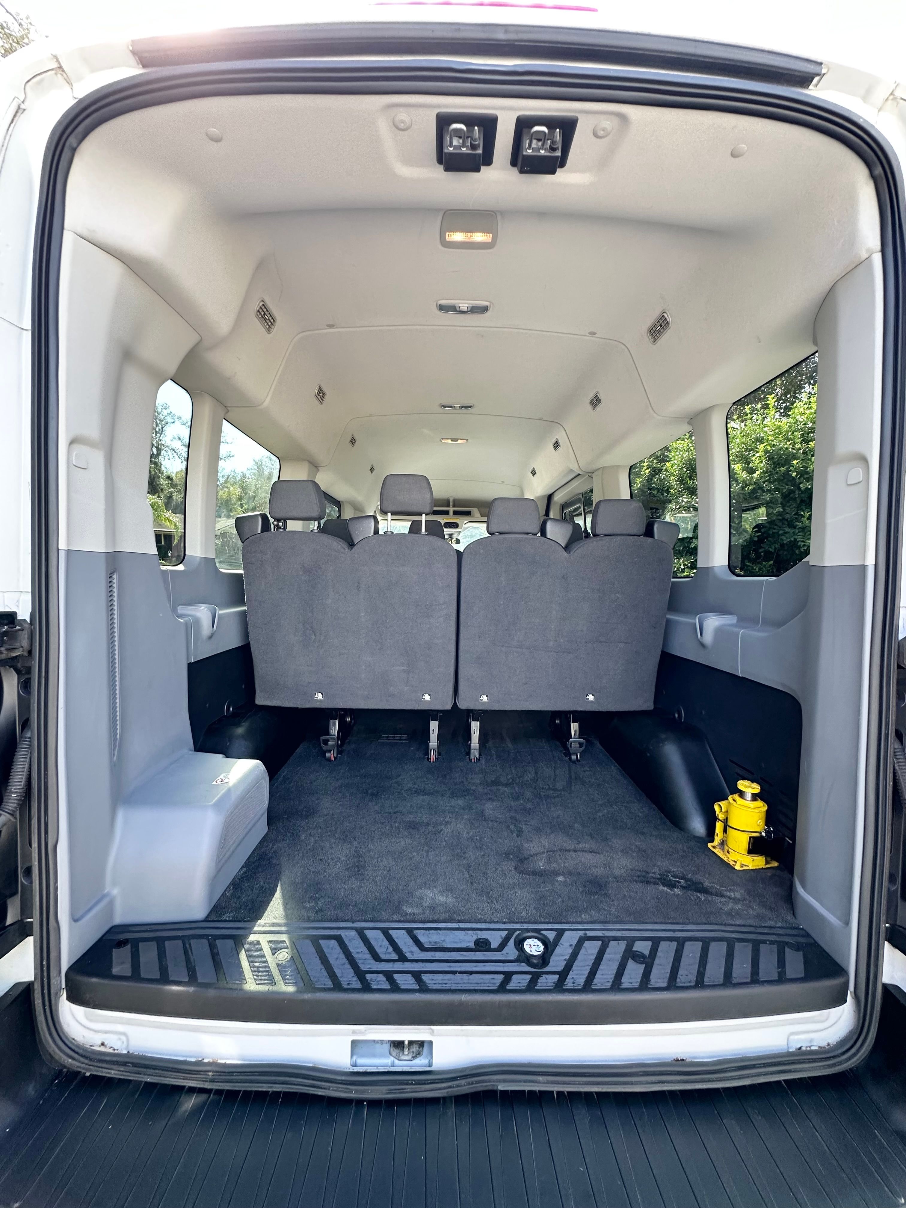 Used 2016 Ford Transit 350 XLT RWD image 6