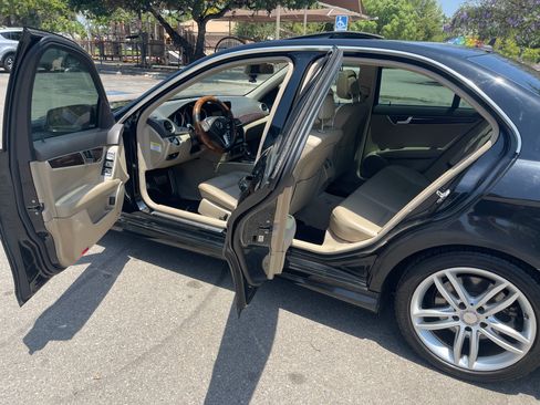 Used 2014 Mercedes-Benz C 250 Sedan image 25