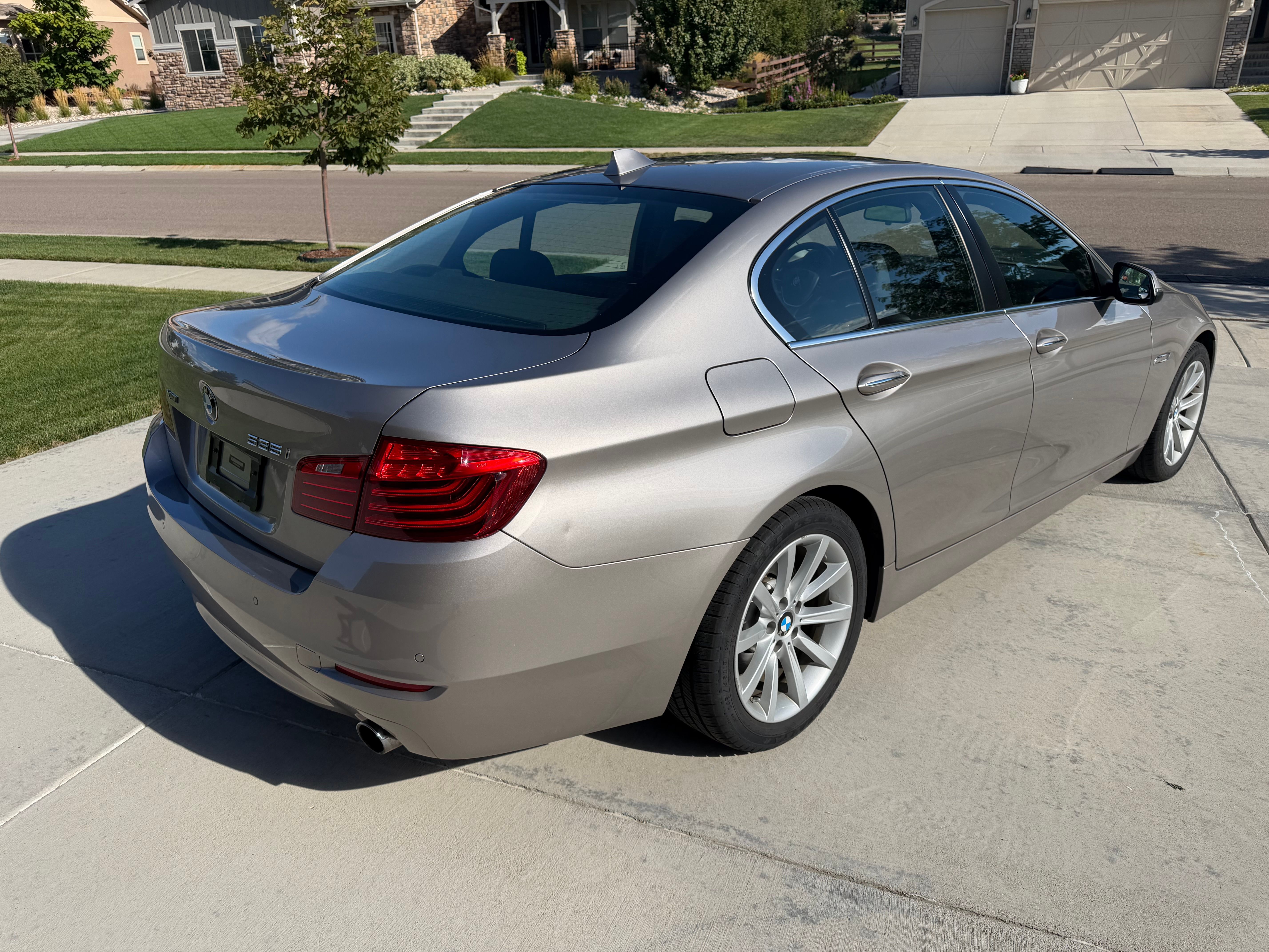 Used 2015 BMW 535i xDrive Sedan AWD/4WD image 4