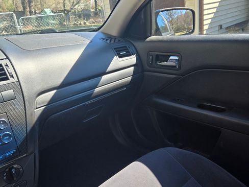 Used 2009 Ford Fusion SE image 9