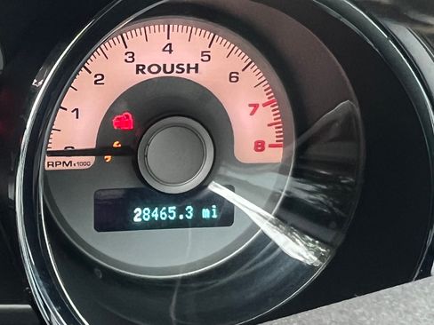 Used 2011 Ford Mustang GT Premium image 15