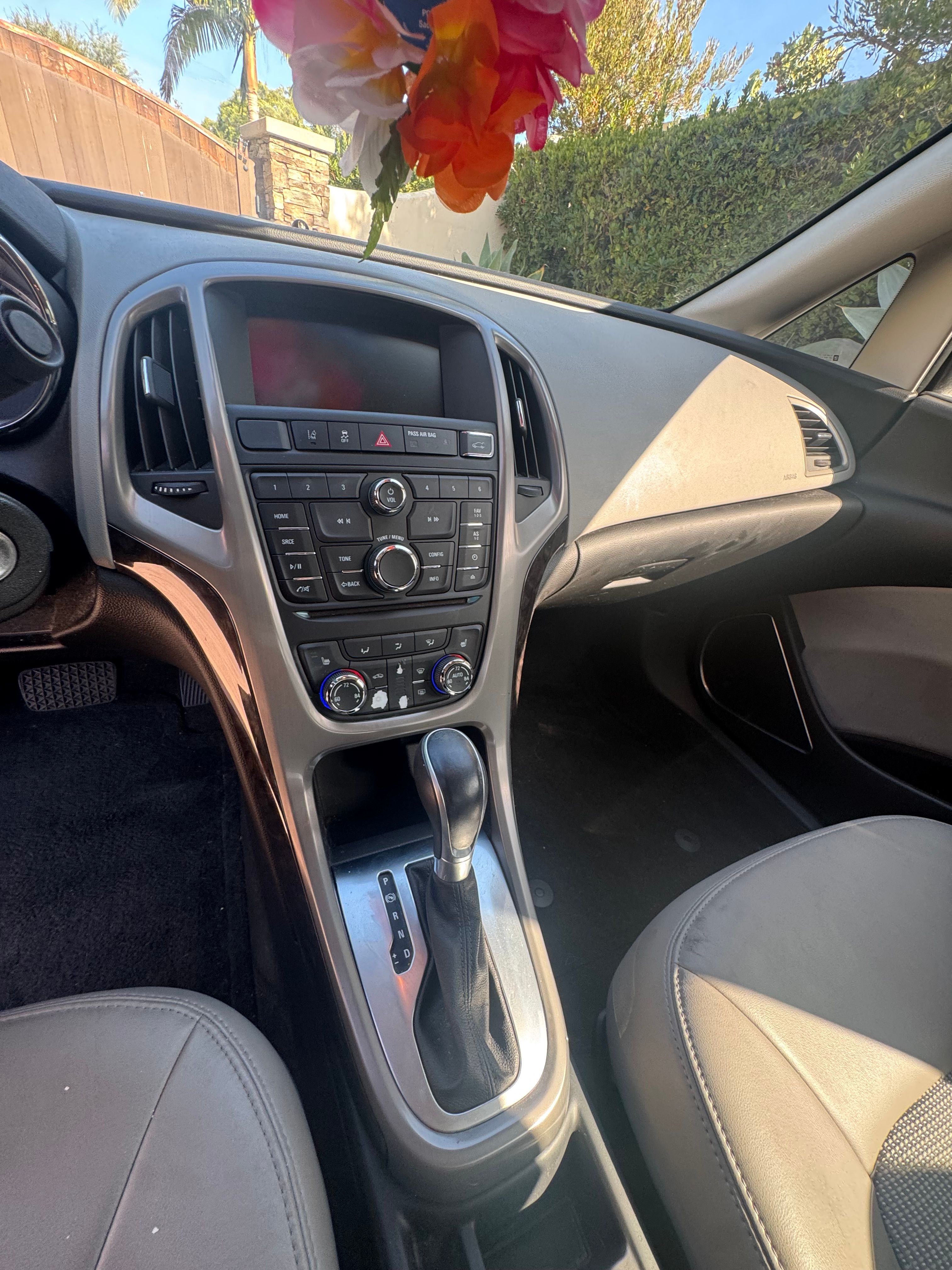 Used 2014 Buick Verano Convenience FWD image 4