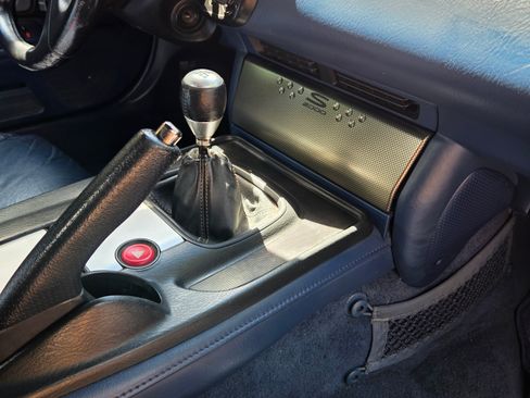 Used 2005 Honda S2000 image 13