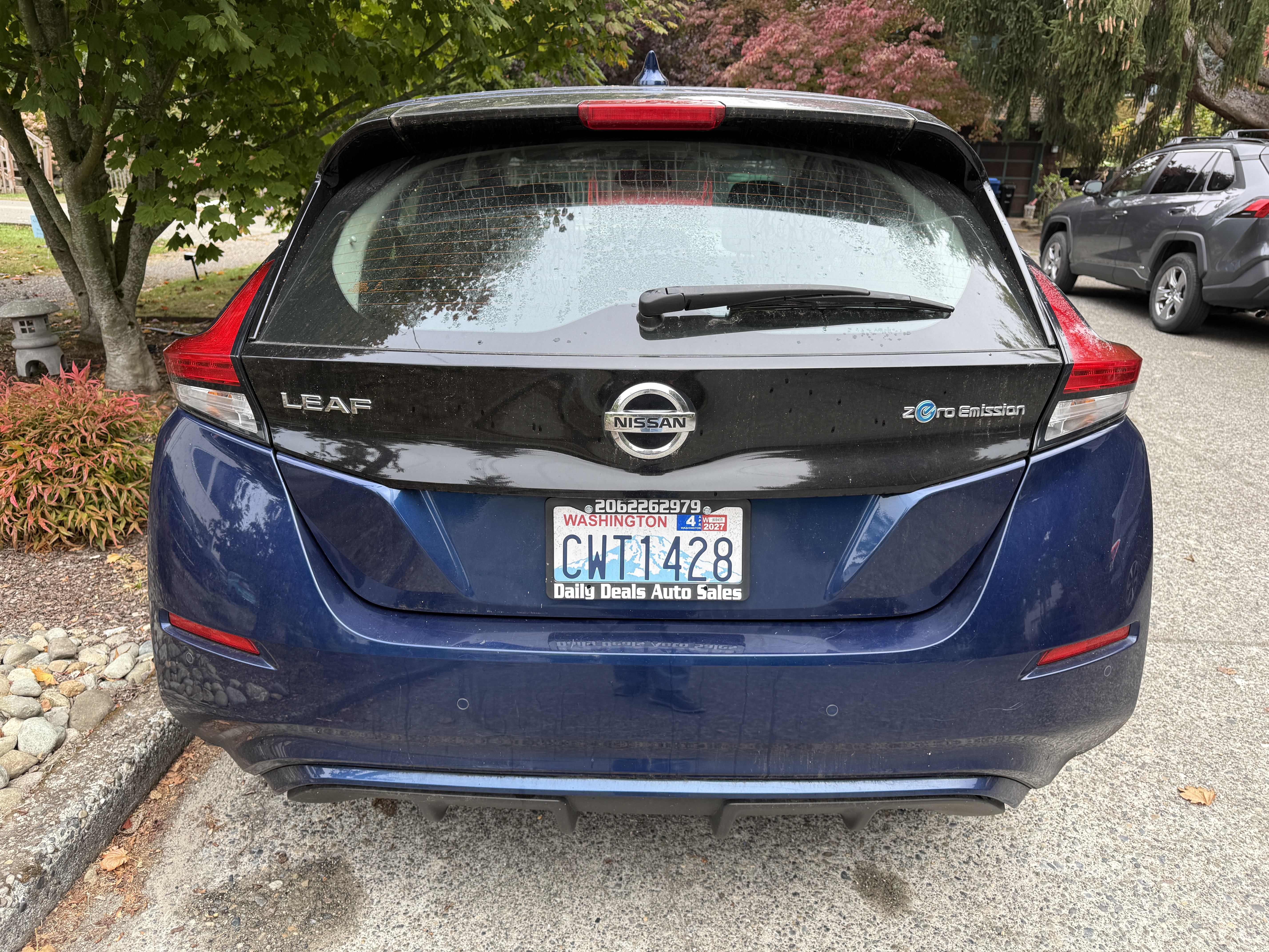 Used 2021 Nissan Leaf S w/ S Charge Package FWD image 2