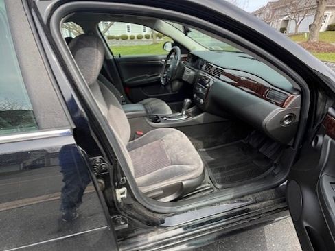 Used 2012 Chevrolet Impala LT image 2