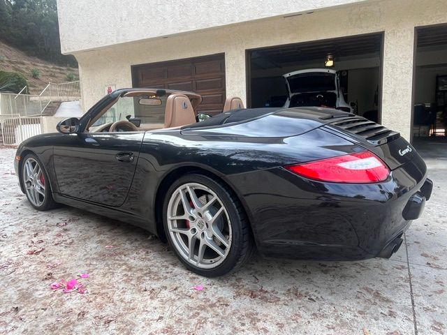 Used 2009 Porsche 911 Carrera S RWD image 4