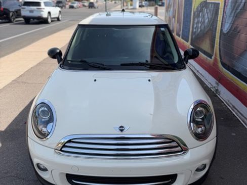 Used 2012 MINI Cooper Hardtop FWD image 2
