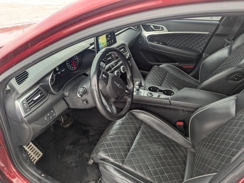 Used 2019 Genesis G70 2.0T Advanced w/ Sport Package image 5