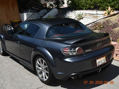 Used 2008 MAZDA RX-8 40th Anniversary w/ Appearance Pkg RWD image 2