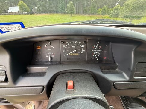 Used 1996 Ford F150 2WD Regular Cab image 15