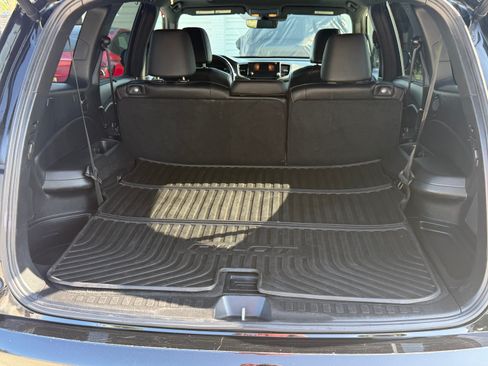 Used 2022 Honda Pilot TrailSport image 9