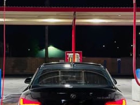 Used 2015 BMW M235i xDrive Coupe image 2