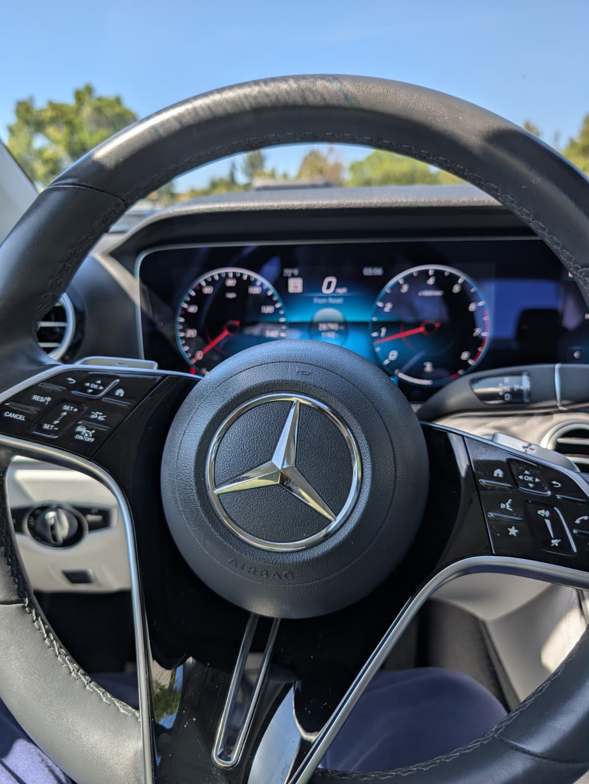 Used 2022 Mercedes-Benz E 350 Sedan image 19