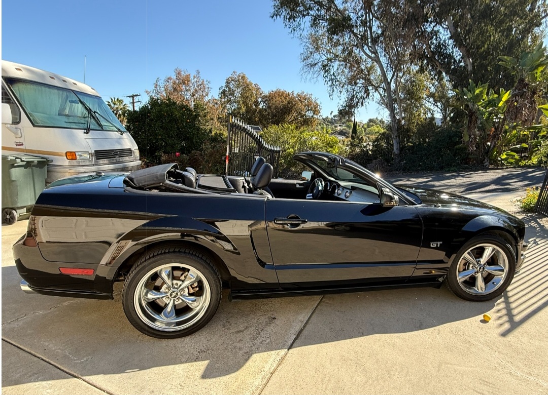 Used 2006 Ford Mustang GT Premium RWD image 5