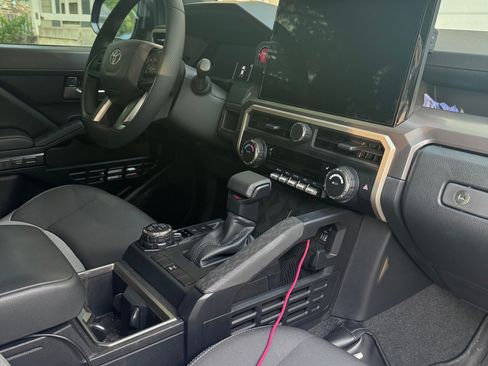 Used 2025 Toyota Tacoma TRD Off-Road AWD/4WD image 5