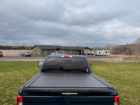 Used 2019 Ford F250 Lariat image 9