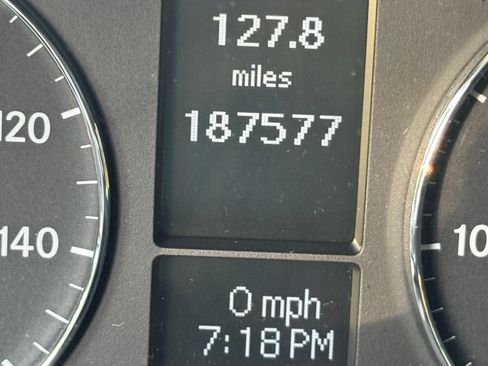 Used 2007 Mercedes-Benz C 280 Sedan image 5