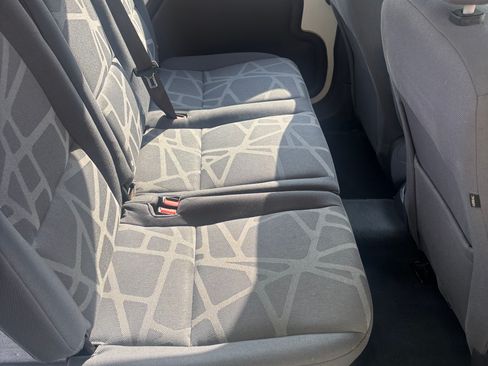 Used 2013 Ford Transit Connect XLT FWD image 2