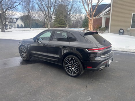 Used 2024 Porsche Macan S AWD/4WD image 1
