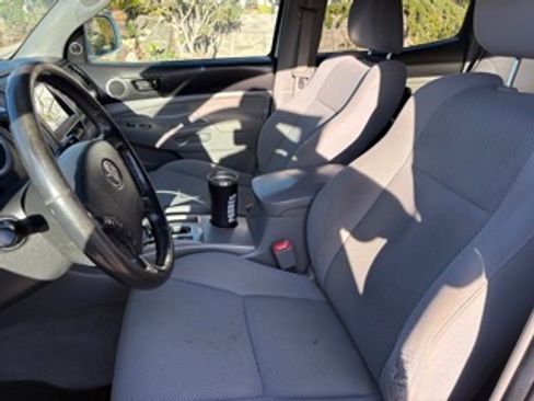 Used 2011 Toyota Tacoma 4x4 Double Cab image 13