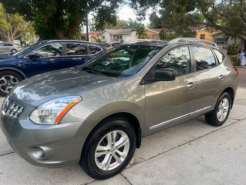 Used 2015 Nissan Rogue S w/ Convenience Package image 4