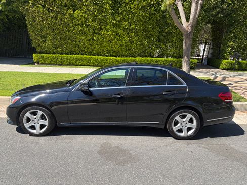 Used 2014 Mercedes-Benz E 350 E 350 4MATIC Sedan 4D image 1