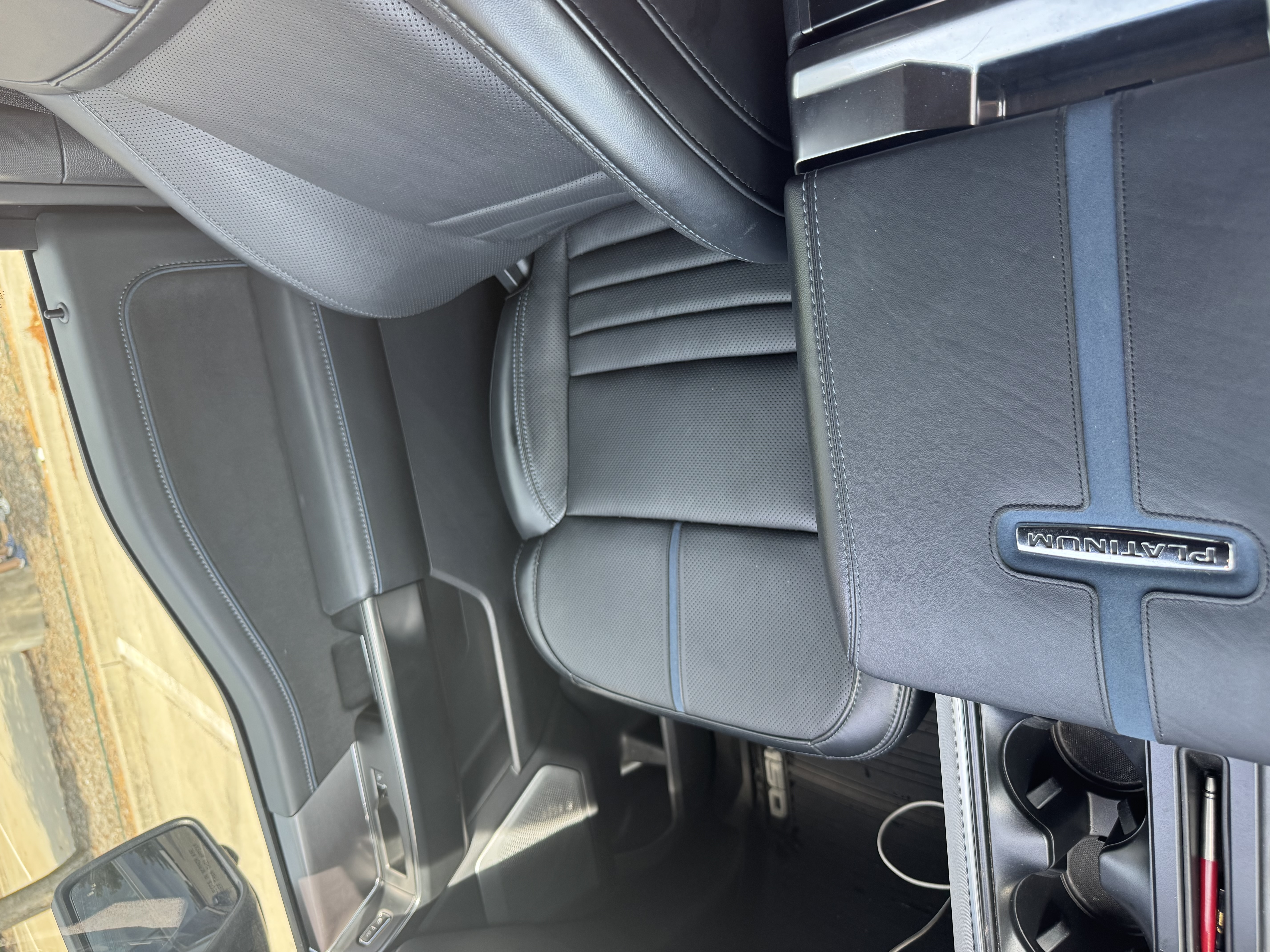 Used 2024 Ford F150 Platinum w/ Equipment Group 702A High AWD/4WD image 4