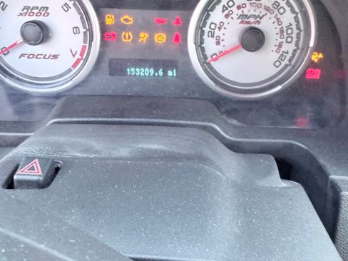 Used 2010 Ford Focus SE image 14