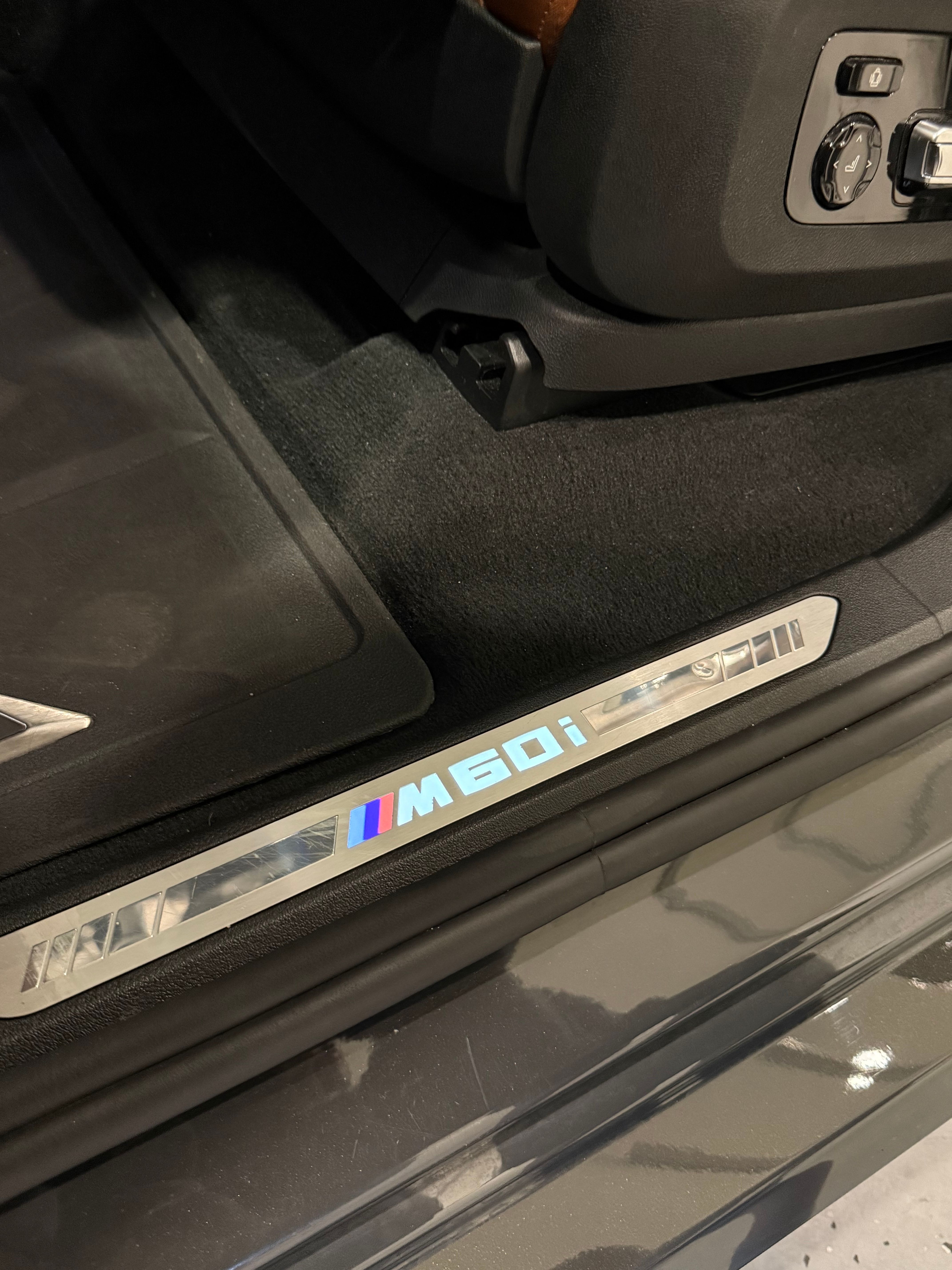 Used 2024 BMW X7 M60i w/ Executive Package AWD/4WD image 9