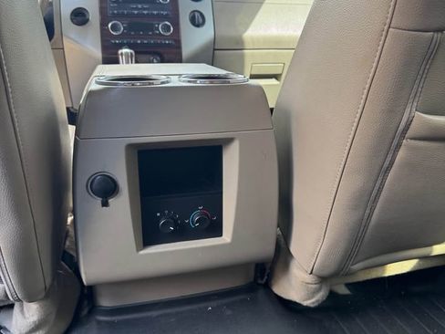 Used 2008 Ford Expedition Limited image 10